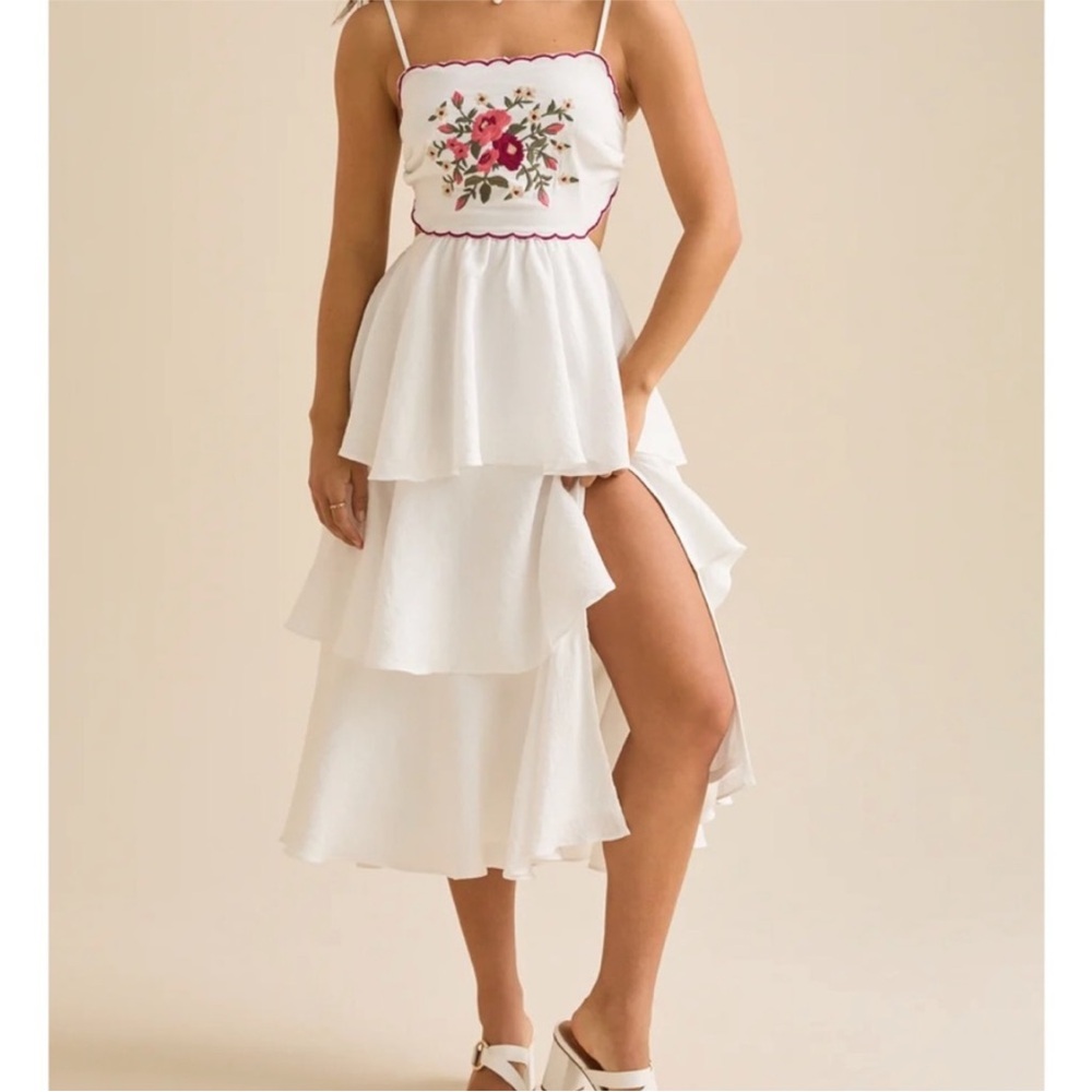 NWT Altar’d State White Floral Embroidered Tiered Dress